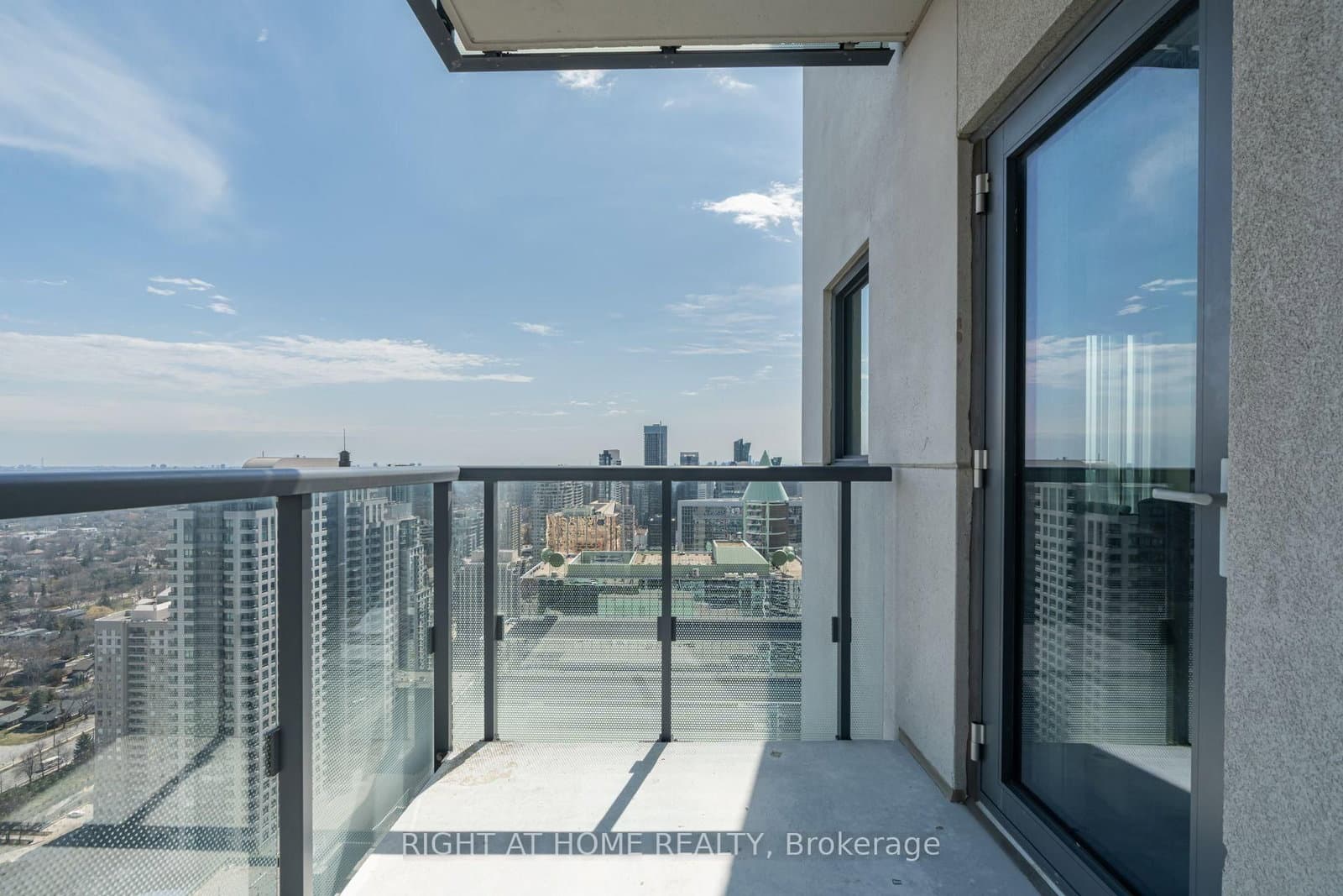 5162 Yonge Street, Unit LPH208 thumbnail 17