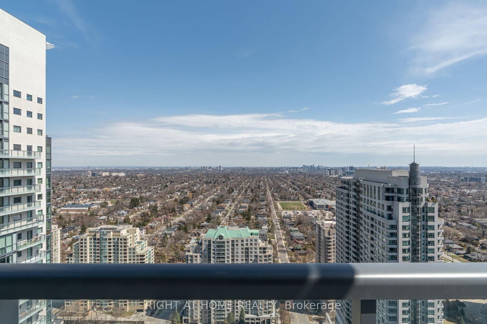 5162 Yonge Street, Unit LPH208 thumbnail 18