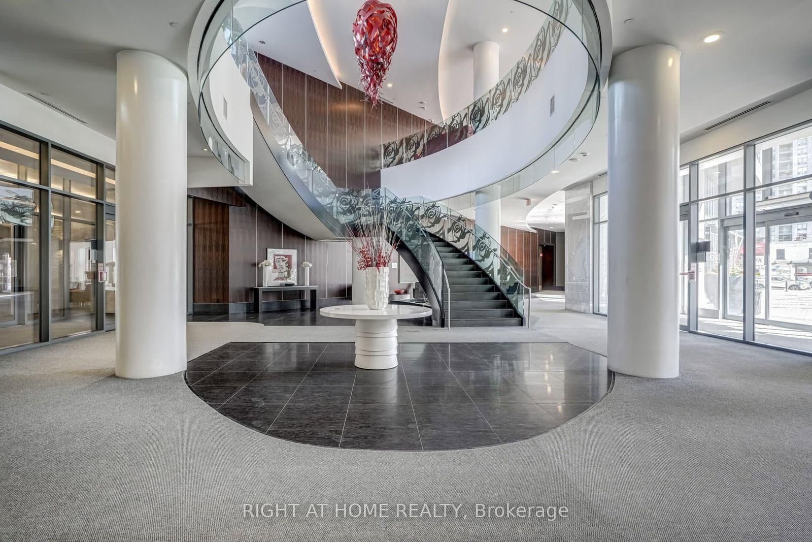 5162 Yonge Street, Unit LPH208 thumbnail 3