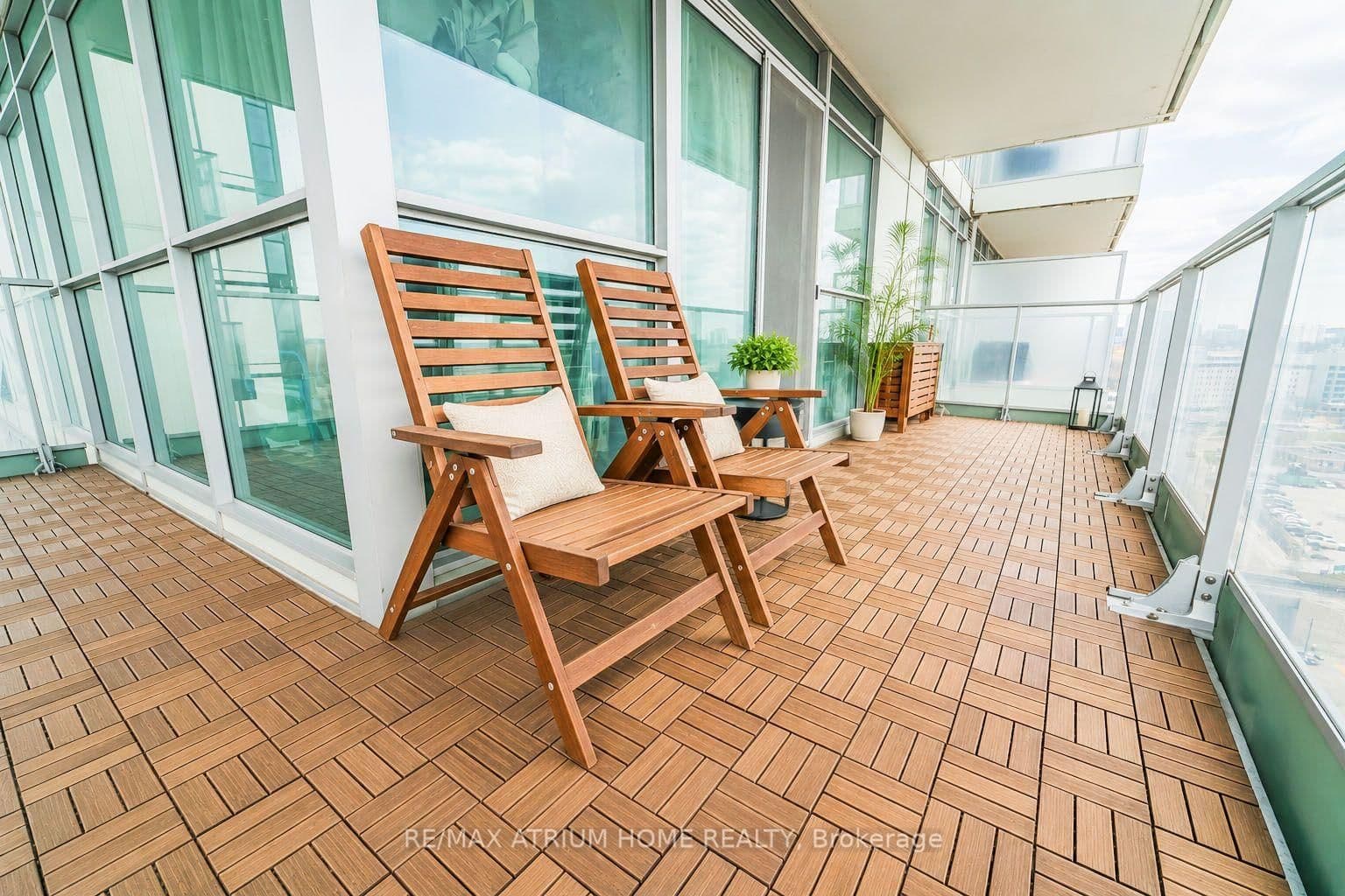 29 Singer Court, Unit 1502 thumbnail 10