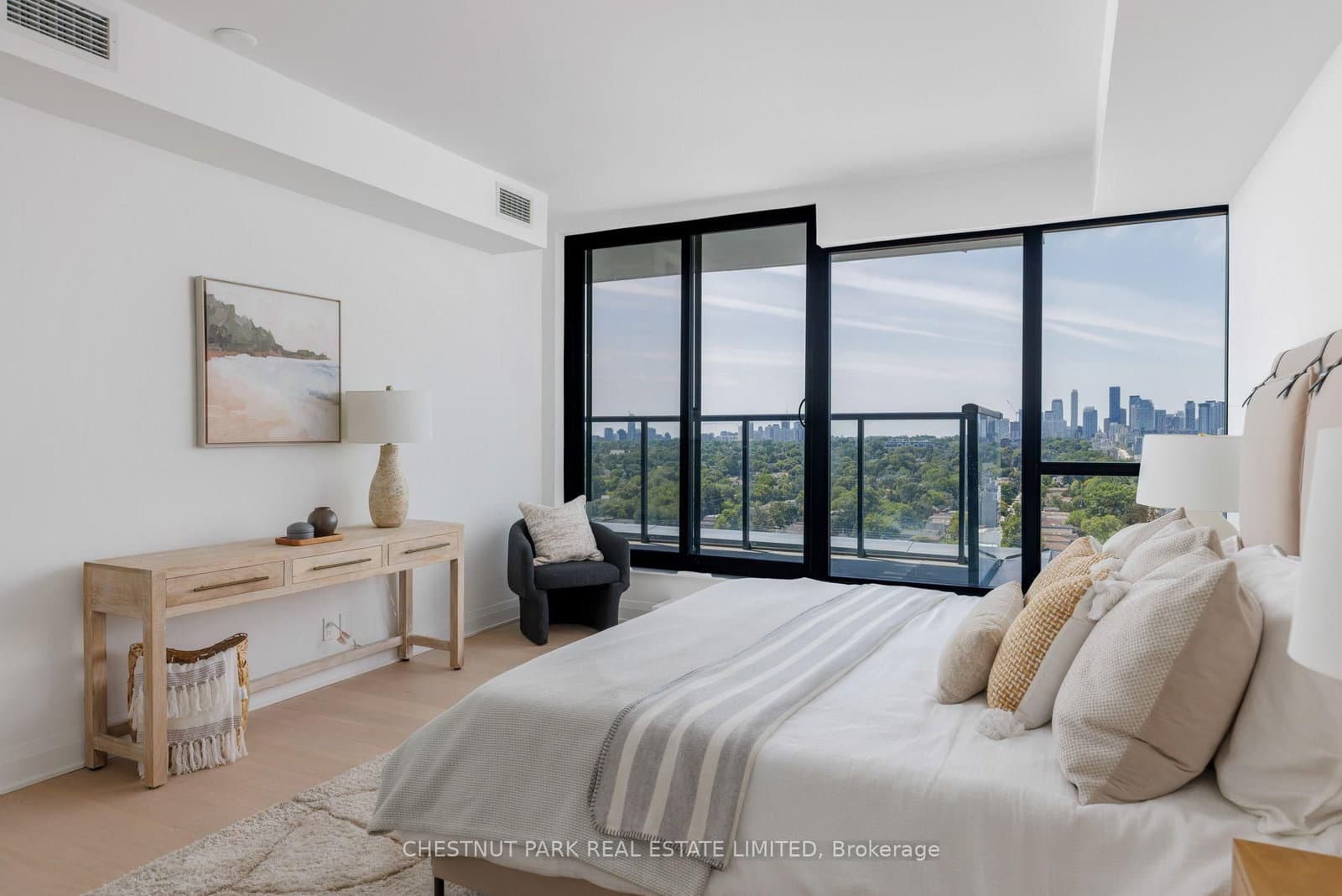 33 Frederick Todd Way, Unit 1602 thumbnail 17
