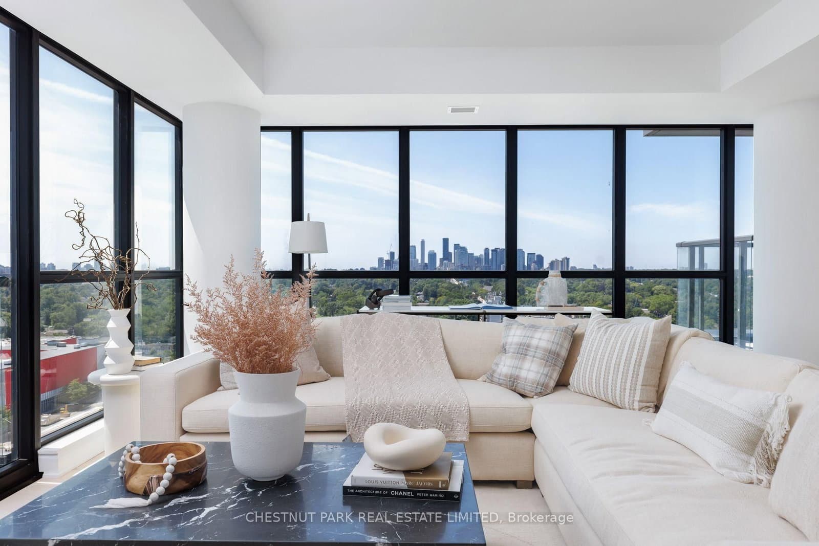 33 Frederick Todd Way, Unit 1602 thumbnail 3