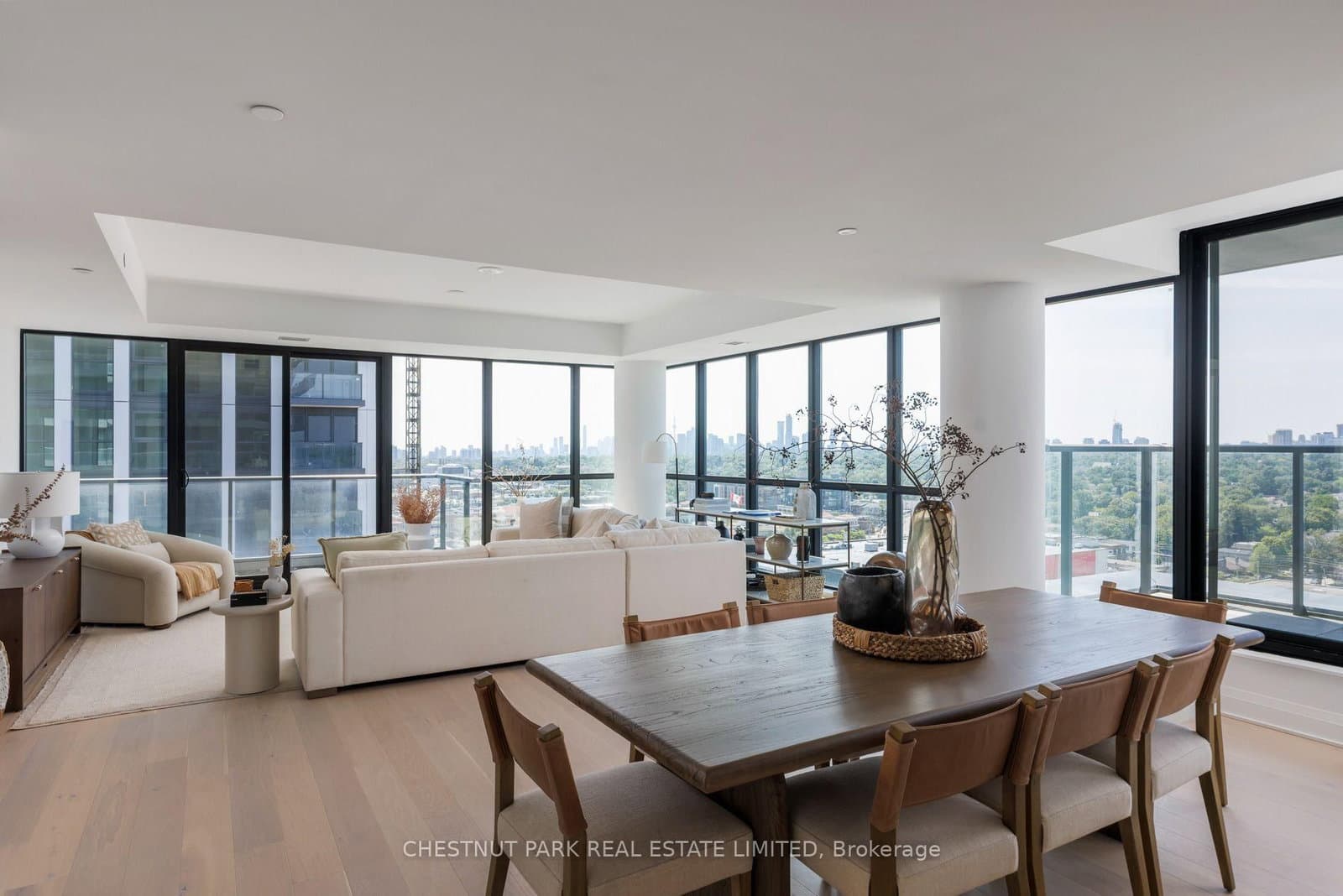 33 Frederick Todd Way, Unit 1602 thumbnail 8