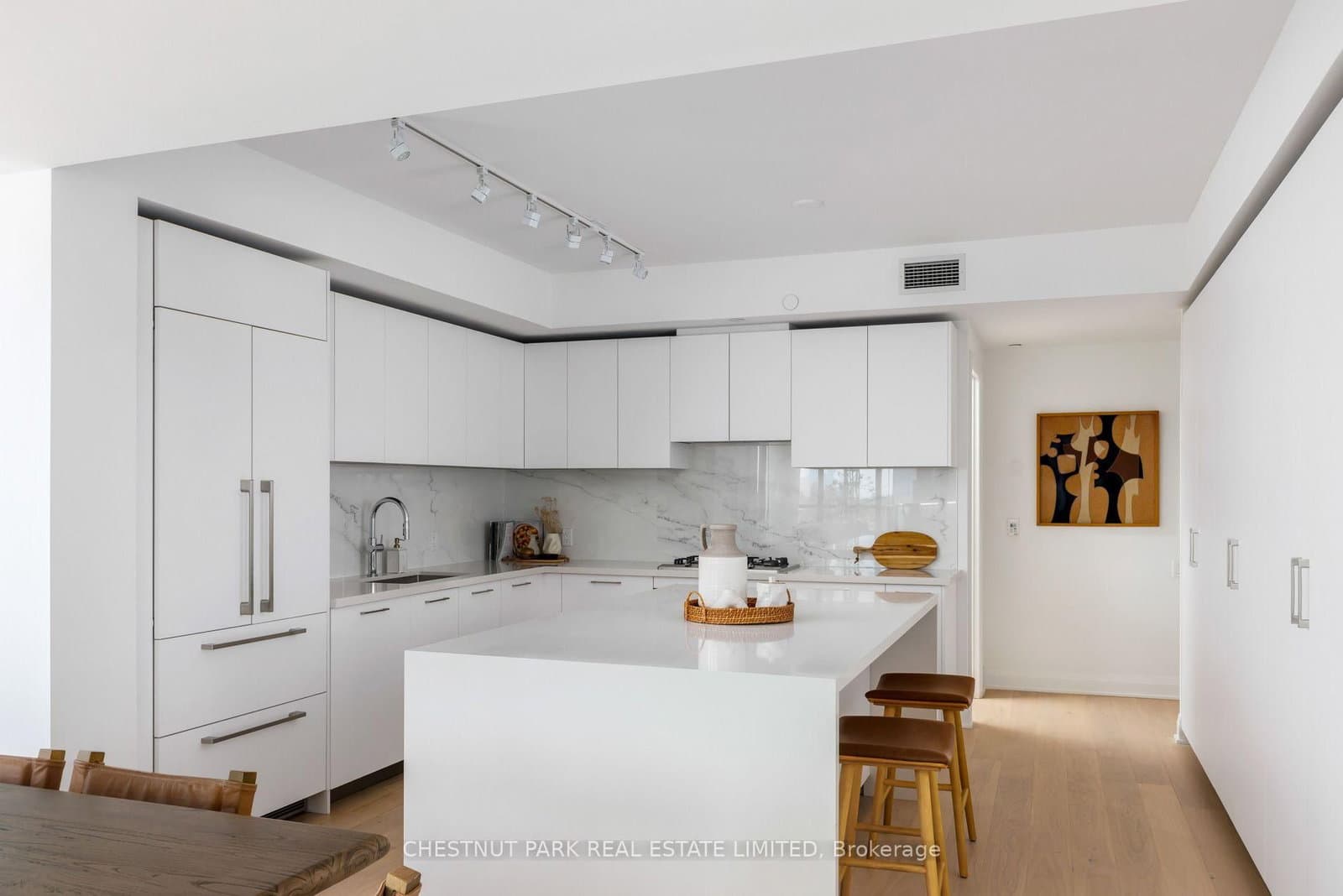 33 Frederick Todd Way, Unit 1602 thumbnail 9