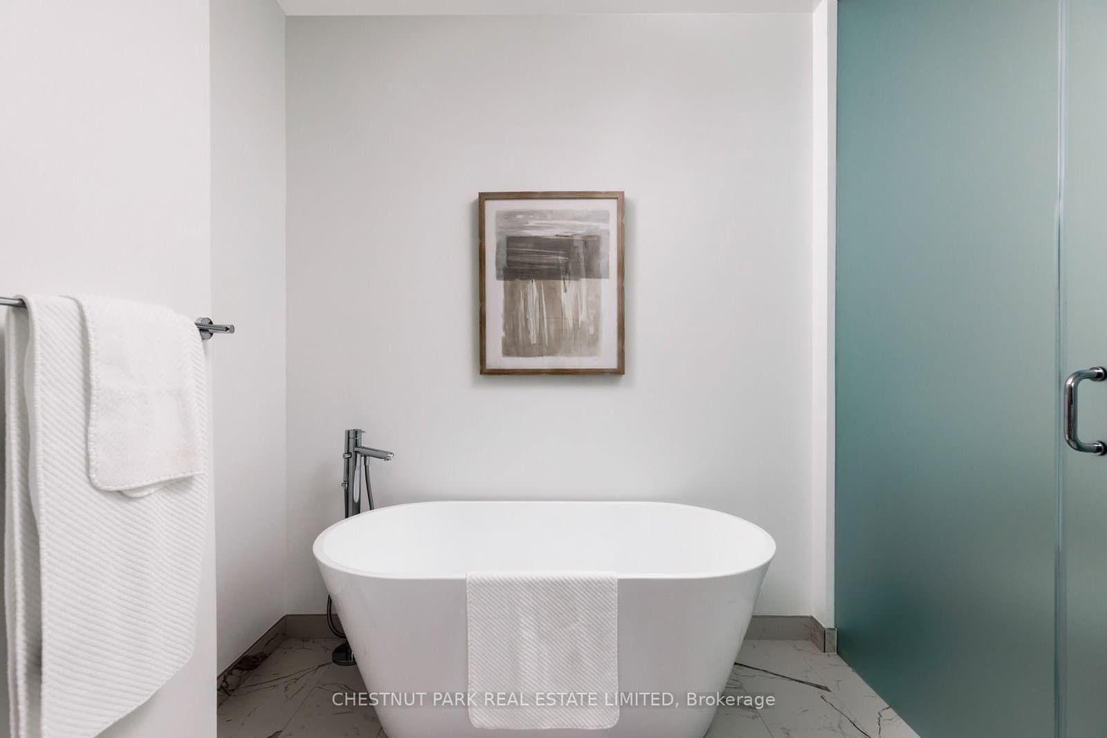 33 Frederick Todd Way, Unit LPH01 thumbnail 25