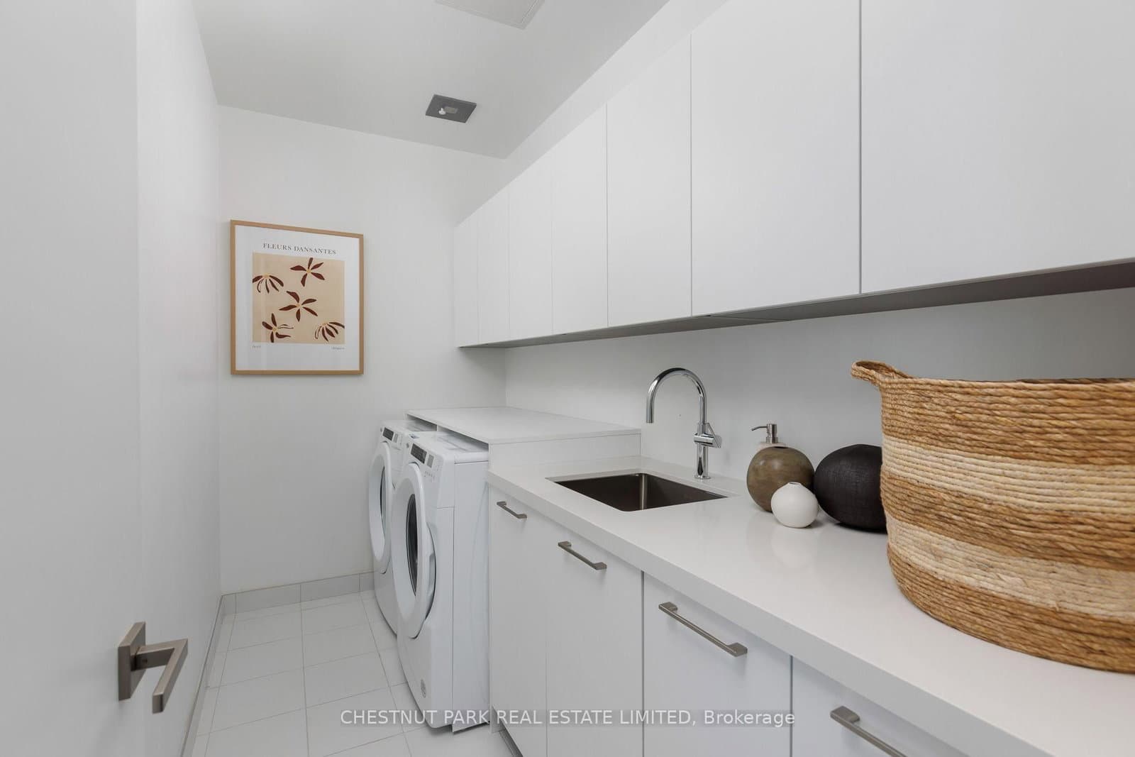 33 Frederick Todd Way, Unit LPH01 thumbnail 30