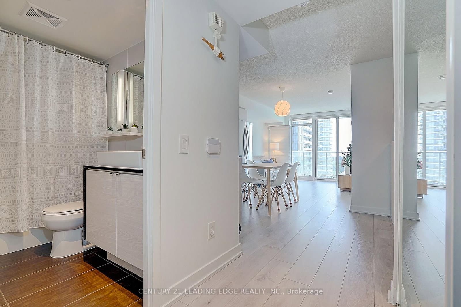 72 Esther Shiner Boulevard, Unit 2102 thumbnail 10