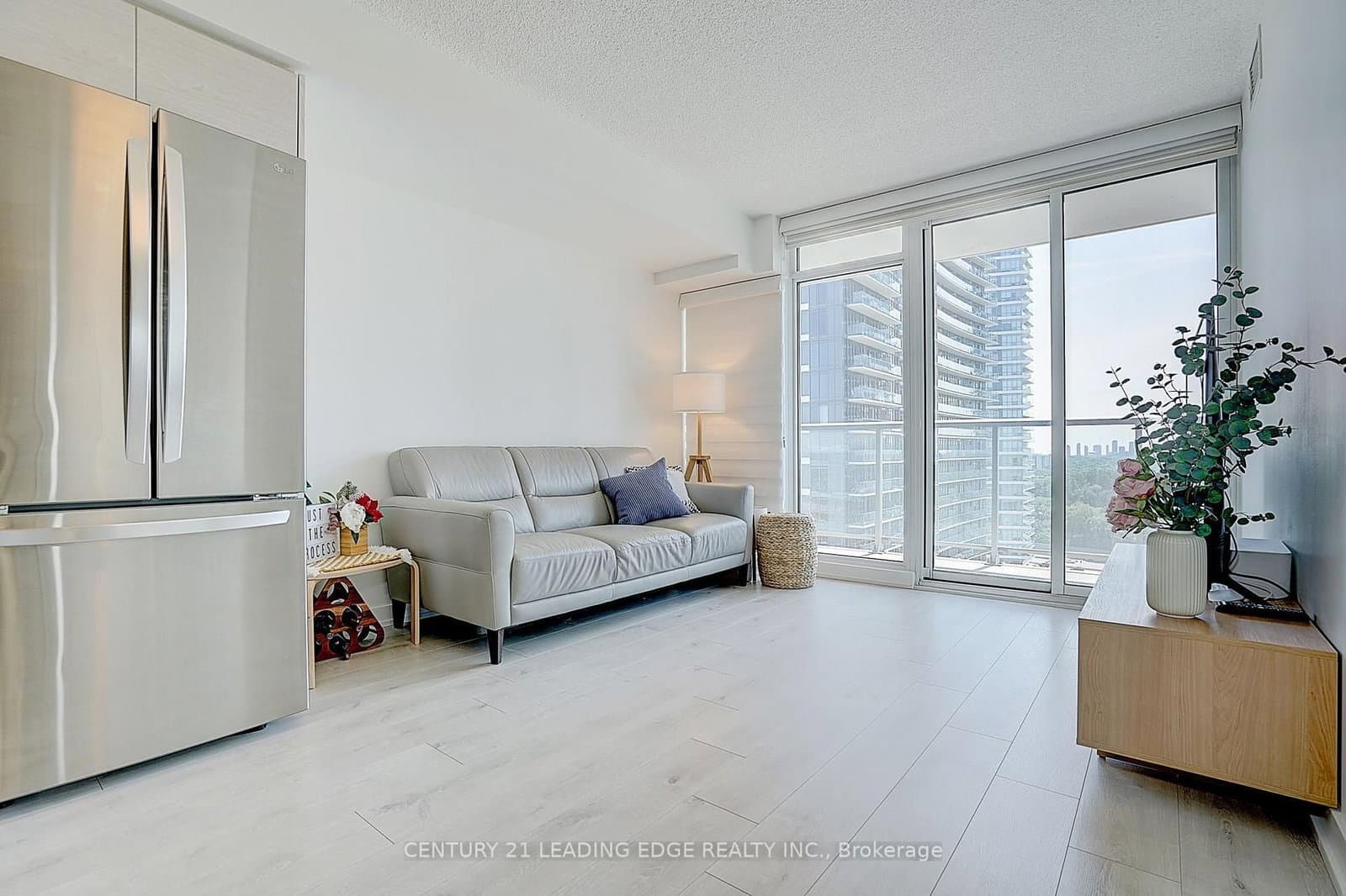 72 Esther Shiner Boulevard, Unit 2102 thumbnail 27