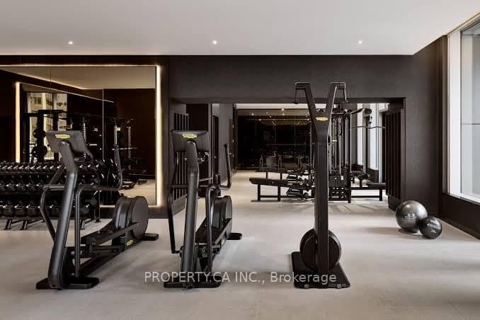 11 Yorkville Avenue, Unit 1007 thumbnail 12