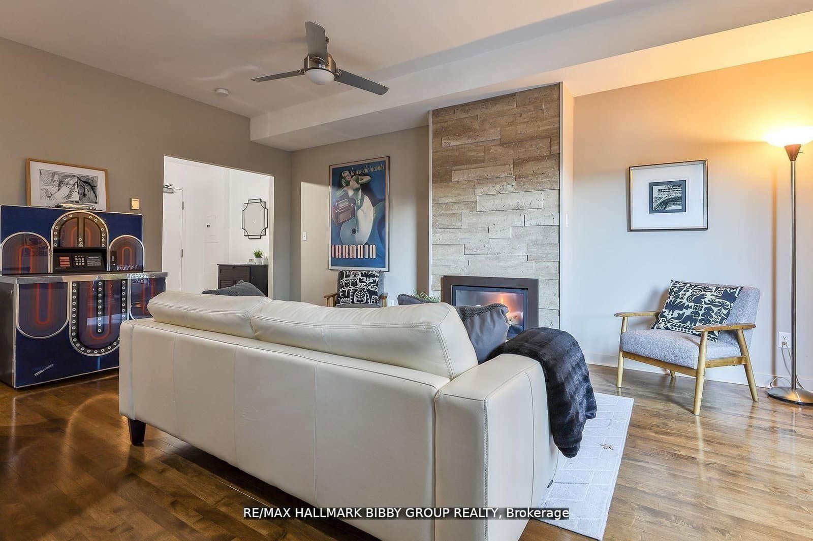500 Richmond Street W, Unit 315 thumbnail 2