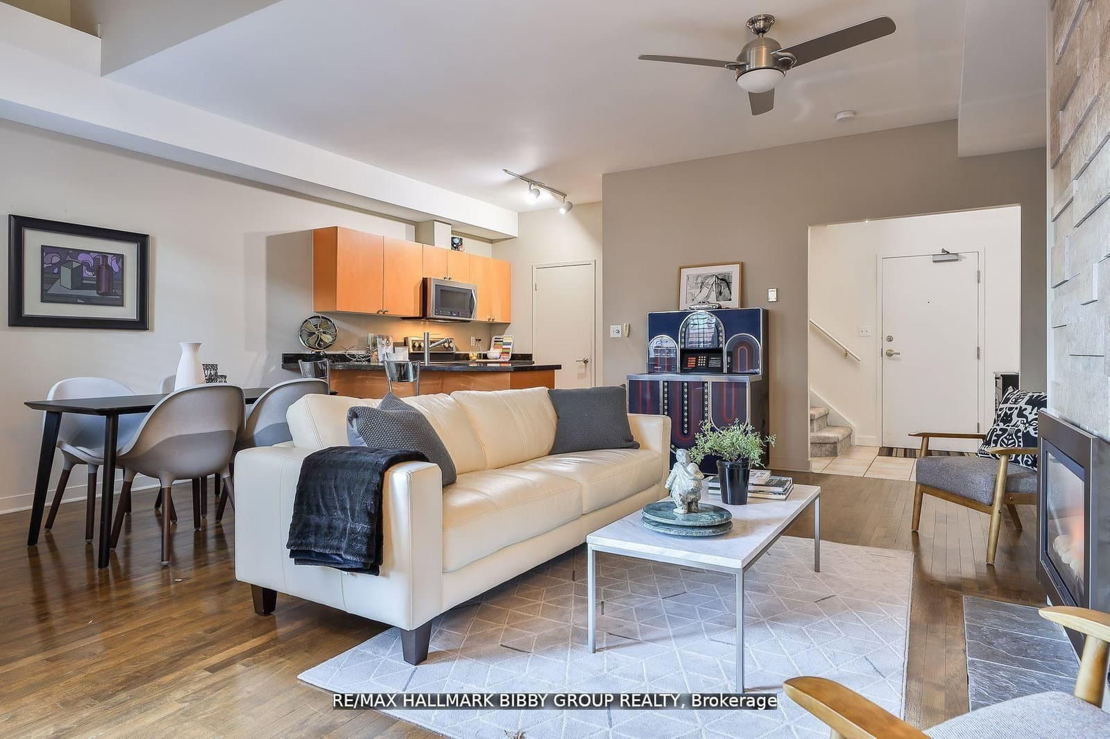 500 Richmond Street W, Unit 315 thumbnail 3