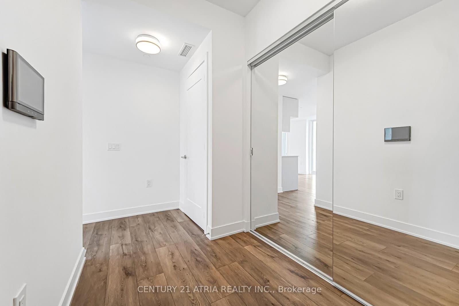 575 Bloor Street E, Unit 3308 thumbnail 4