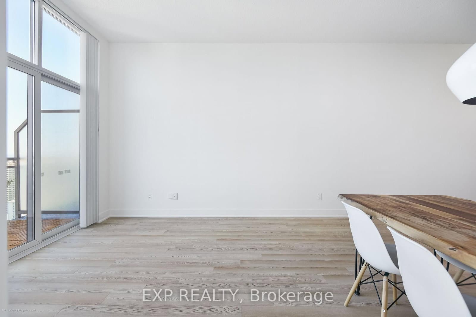 28 Linden Street, Unit PH2 thumbnail 21