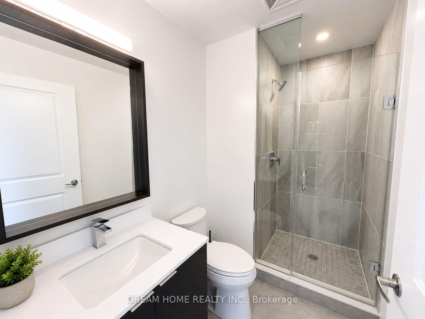 543 Richmond Street W, Unit 1424 thumbnail 8