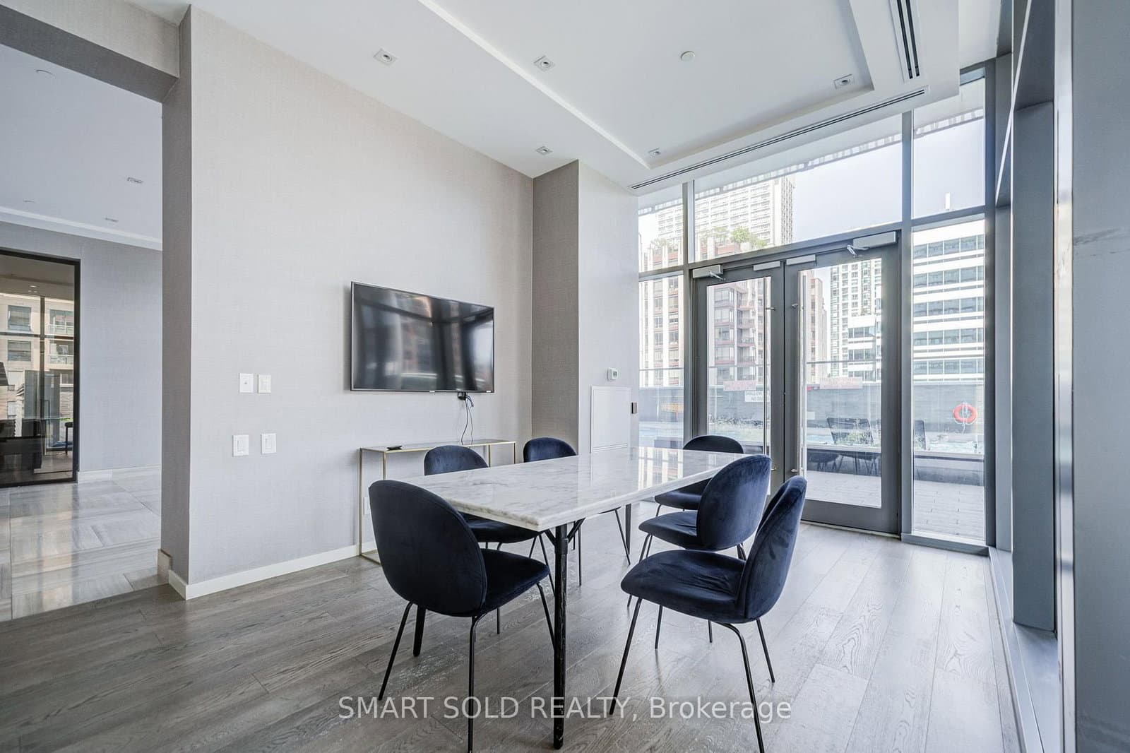 50 Charles Street E, Unit 2909 thumbnail 37