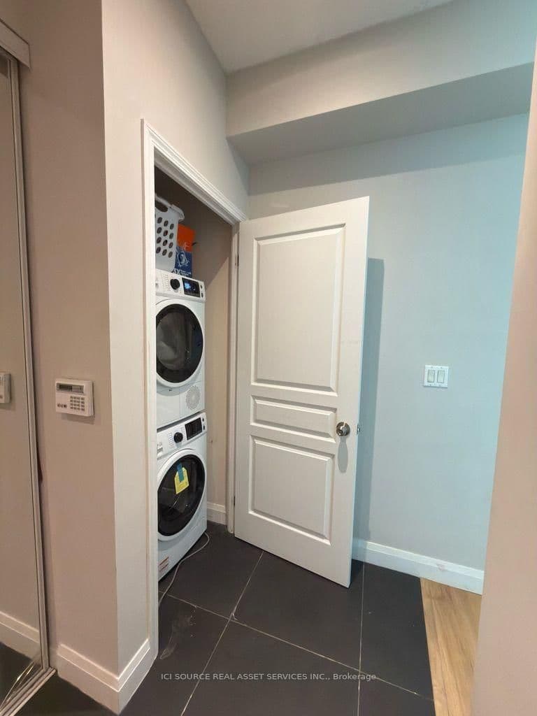 509 Beecroft Road, Unit PH09 thumbnail 13