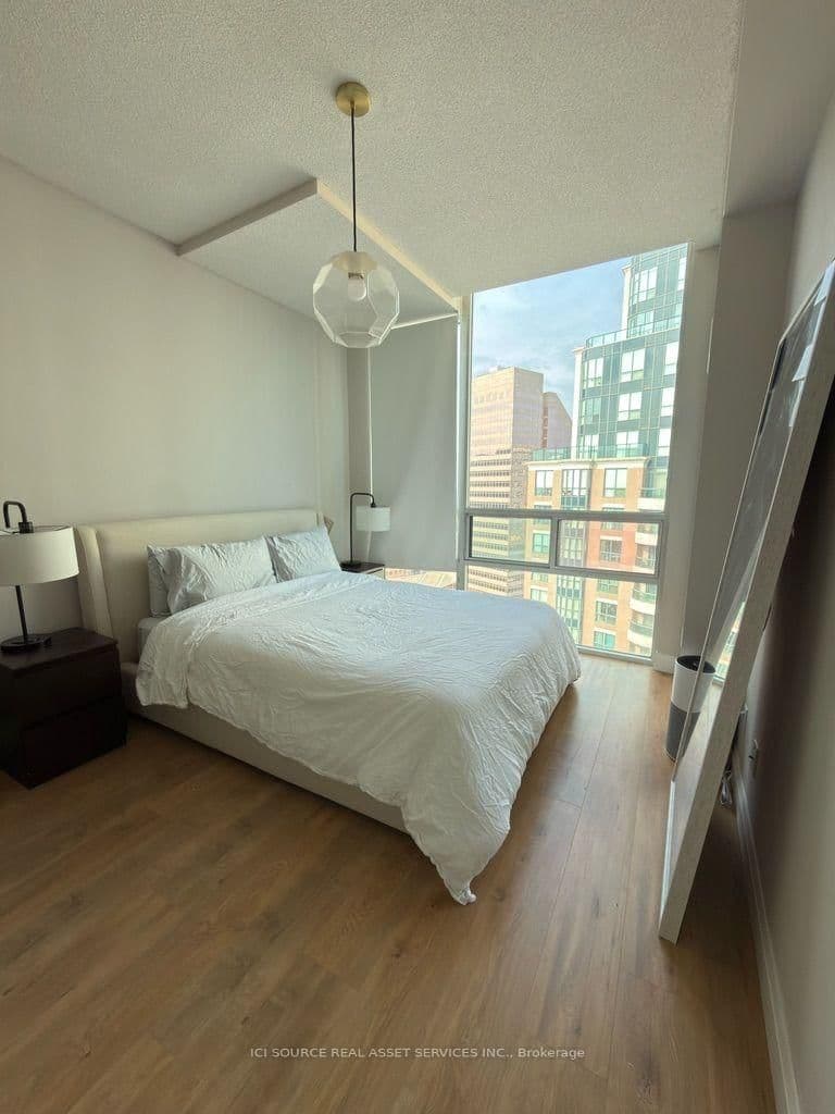 509 Beecroft Road, Unit PH09 thumbnail 17