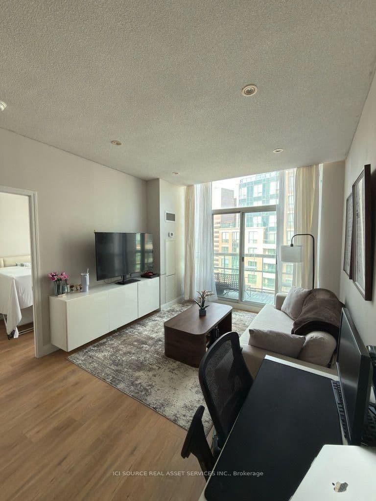 509 Beecroft Road, Unit PH09 thumbnail 2
