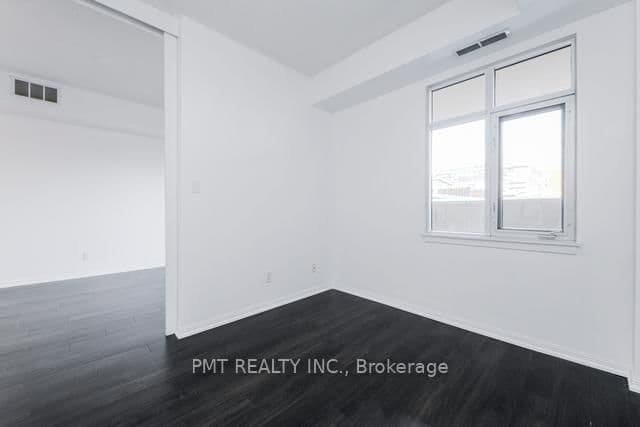550 Front Street W, Unit 427 thumbnail 12