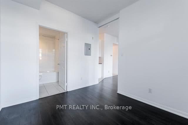 550 Front Street W, Unit 427 thumbnail 13
