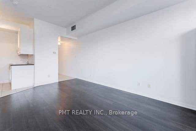 550 Front Street W, Unit 427 thumbnail 2