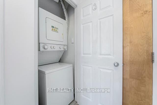 550 Front Street W, Unit 427 thumbnail 20