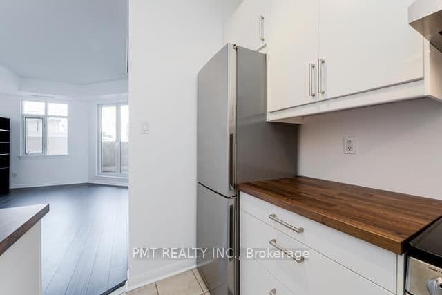 550 Front Street W, Unit 427 thumbnail 7
