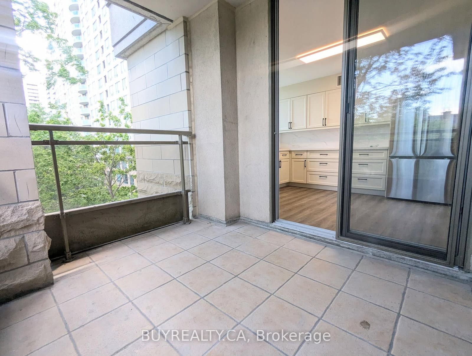 256 Doris Avenue, Unit 308 thumbnail 17