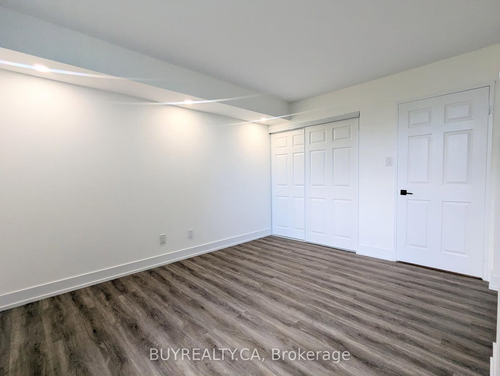256 Doris Avenue, Unit 308 thumbnail 33