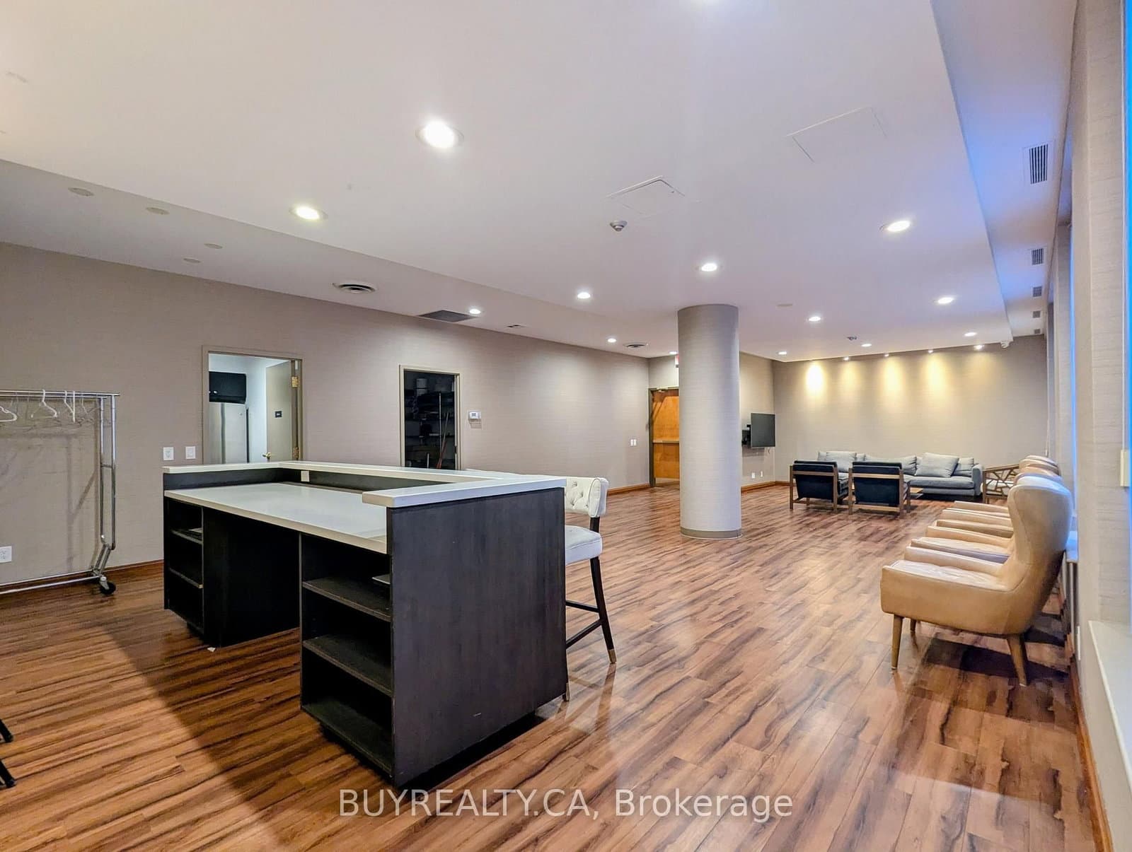 256 Doris Avenue, Unit 308 thumbnail 39