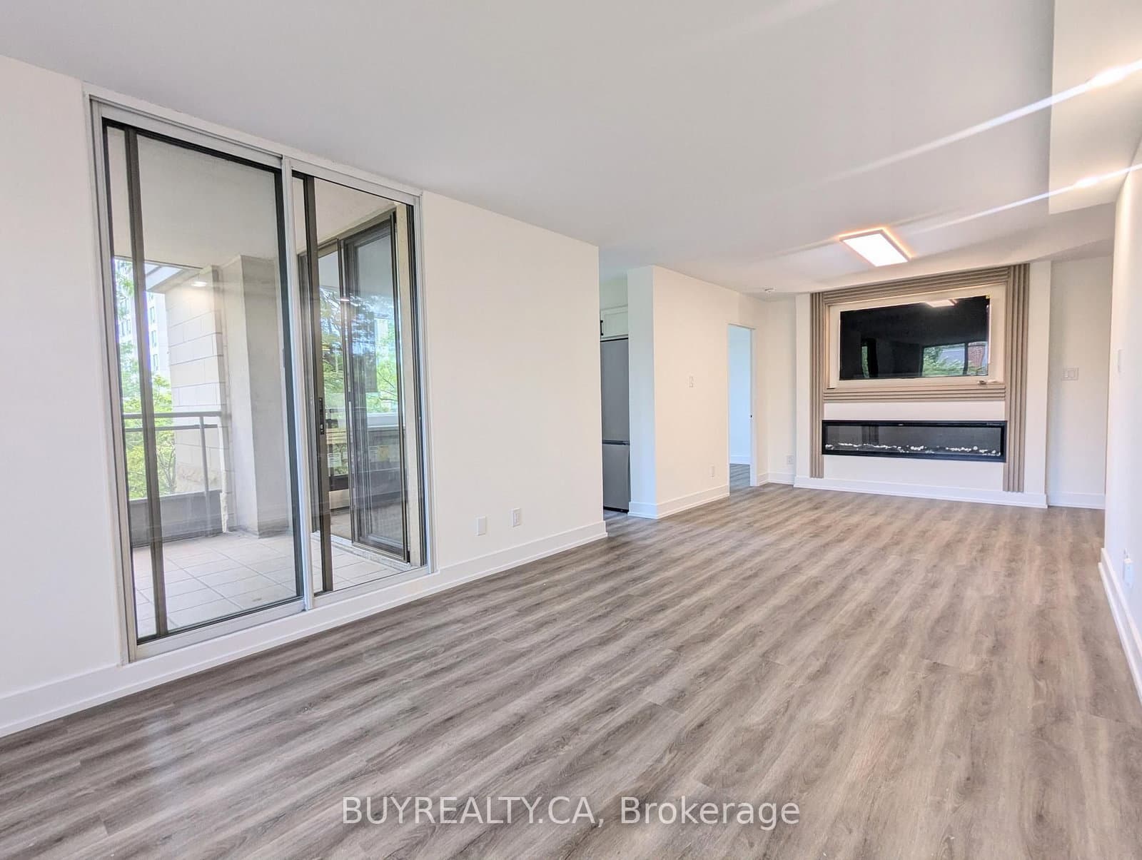 256 Doris Avenue, Unit 308 thumbnail 4