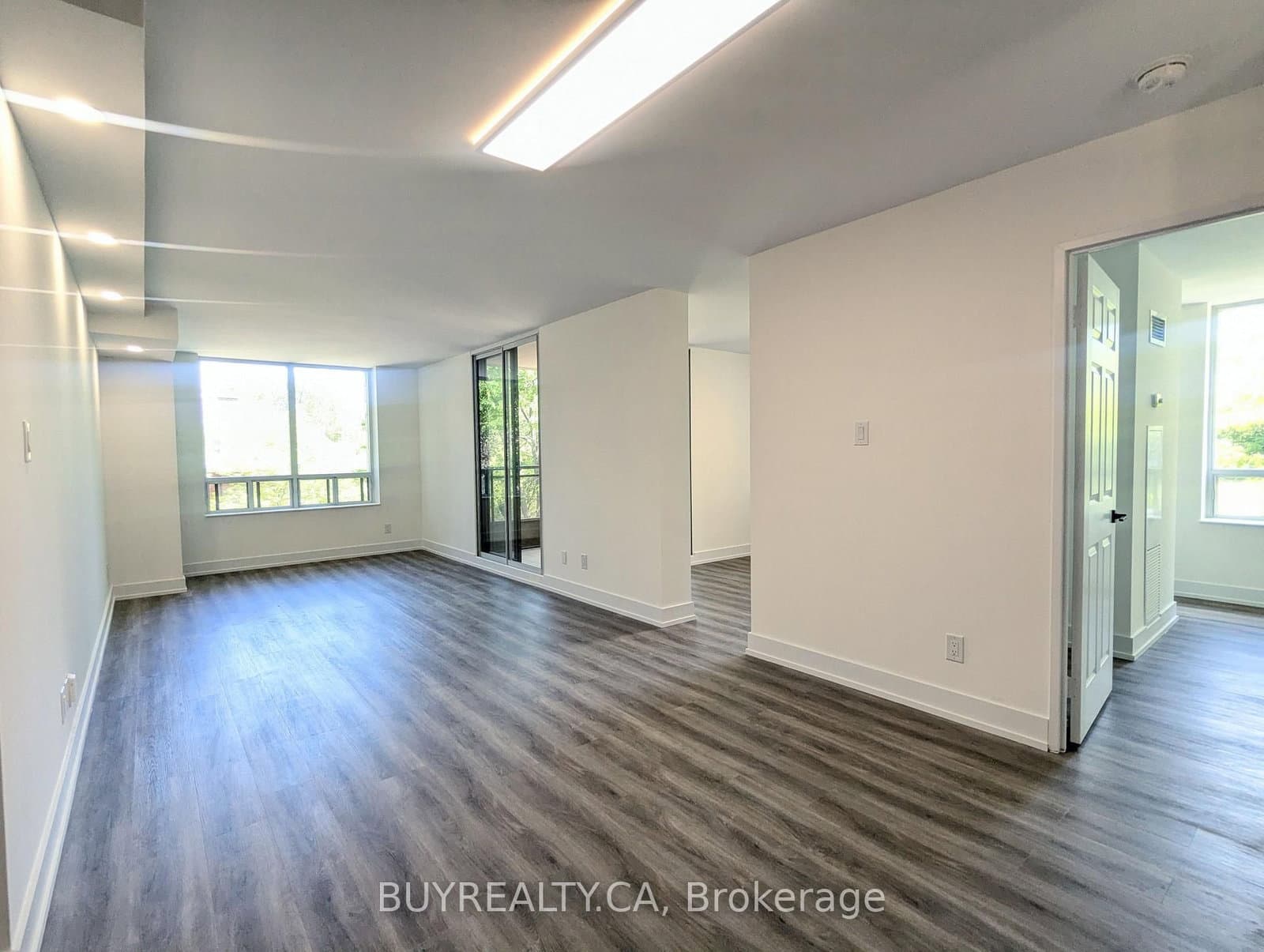 256 Doris Avenue, Unit 308 thumbnail 5