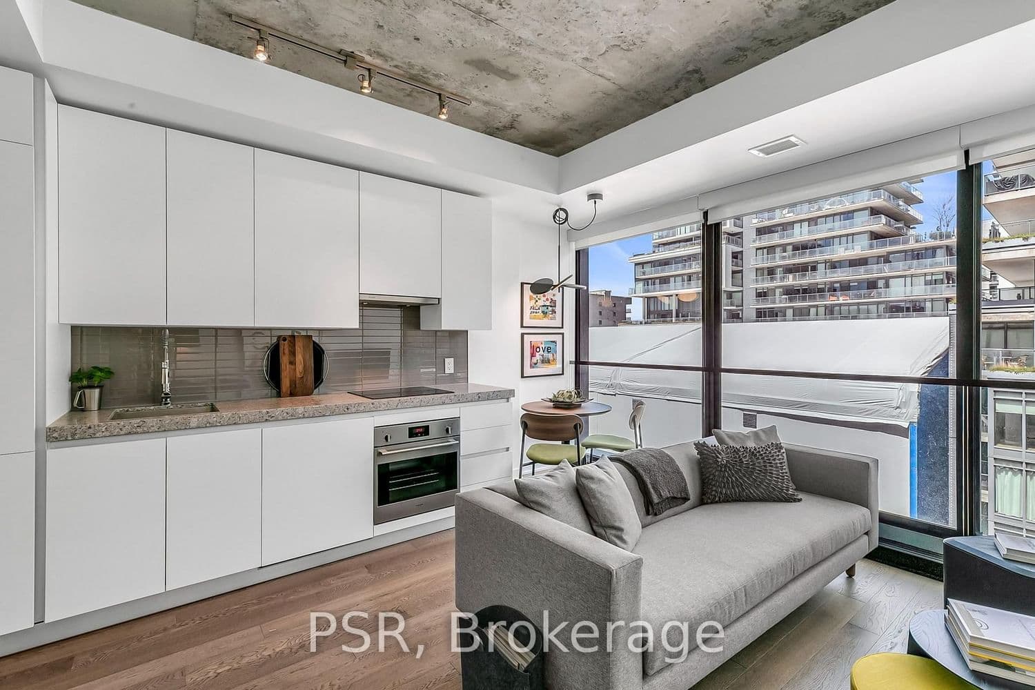 629 King Street W, Unit 620 thumbnail 11