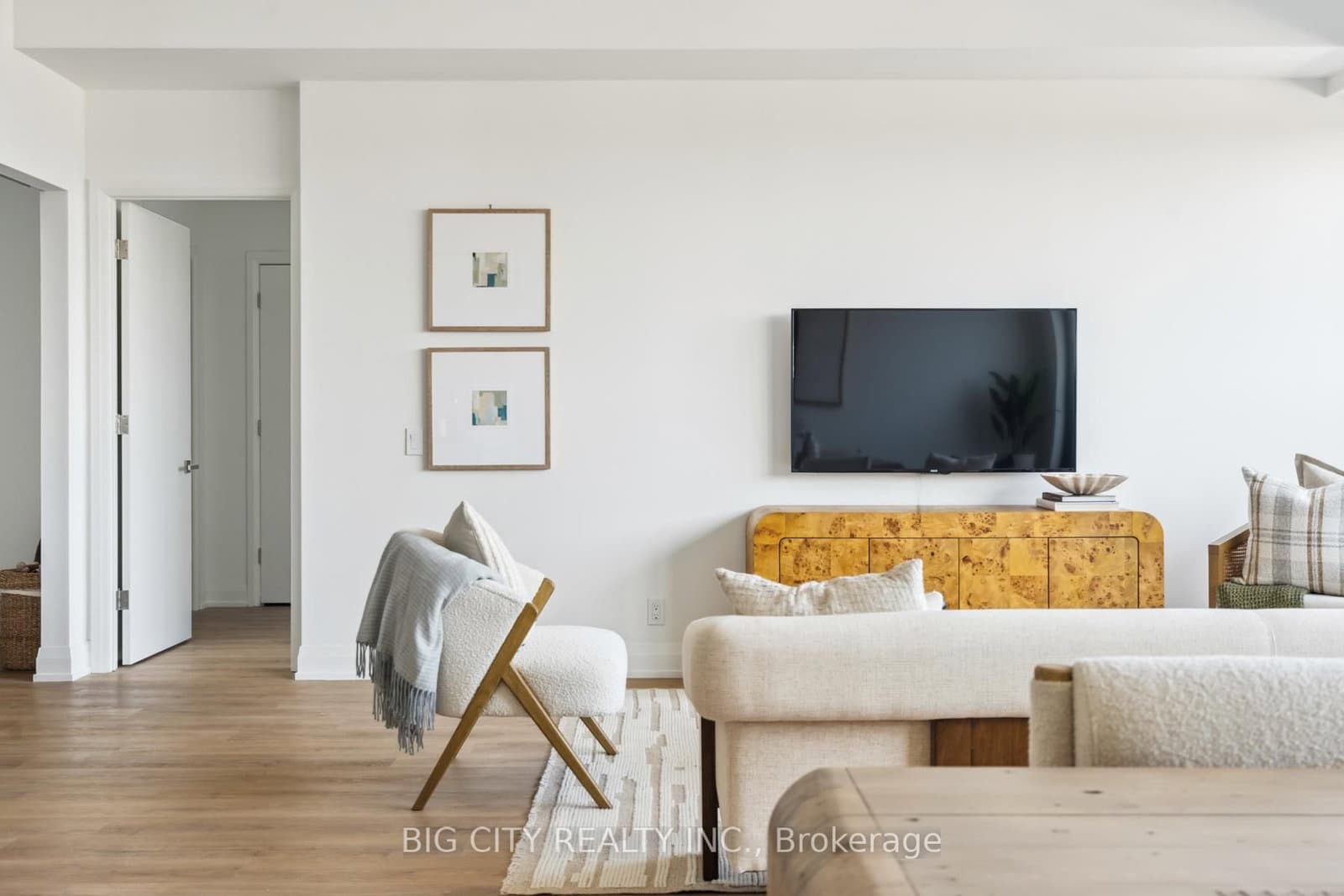 36 Brentcliffe Road, Unit 214 thumbnail 13