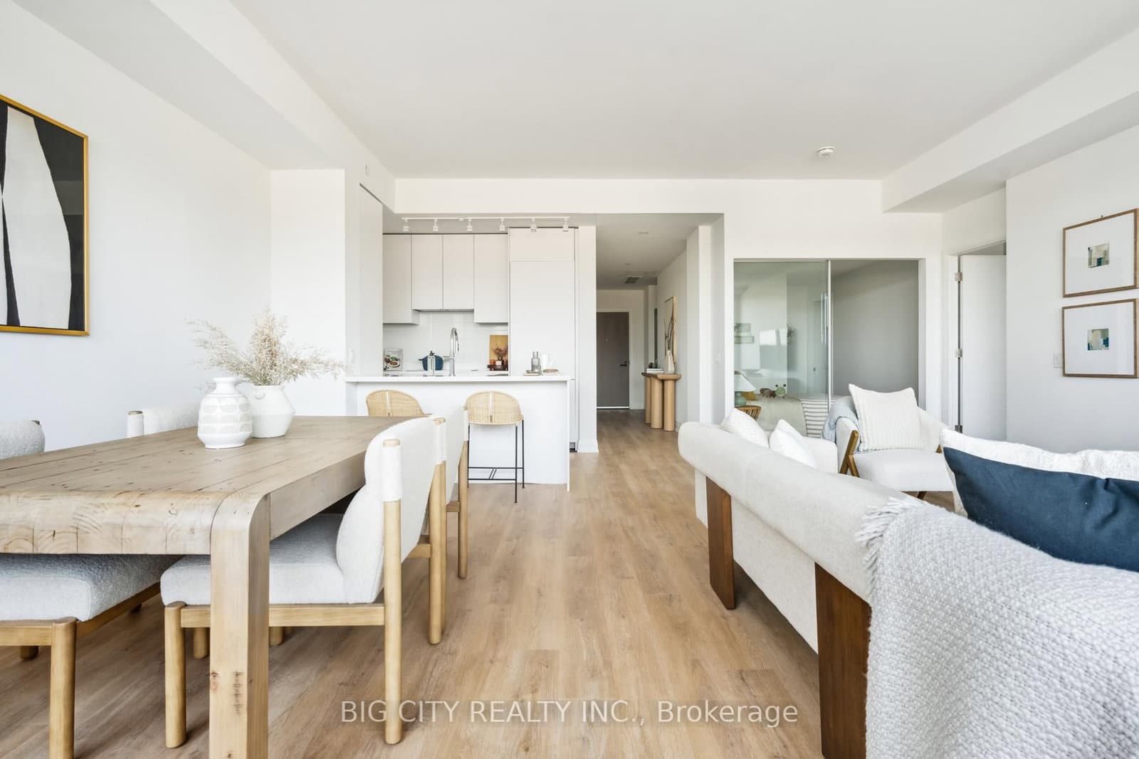 36 Brentcliffe Road, Unit 214 thumbnail 15