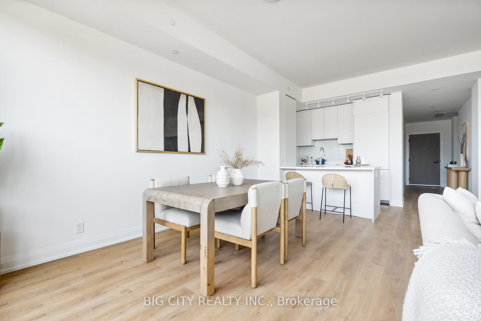 36 Brentcliffe Road, Unit 214 thumbnail 16