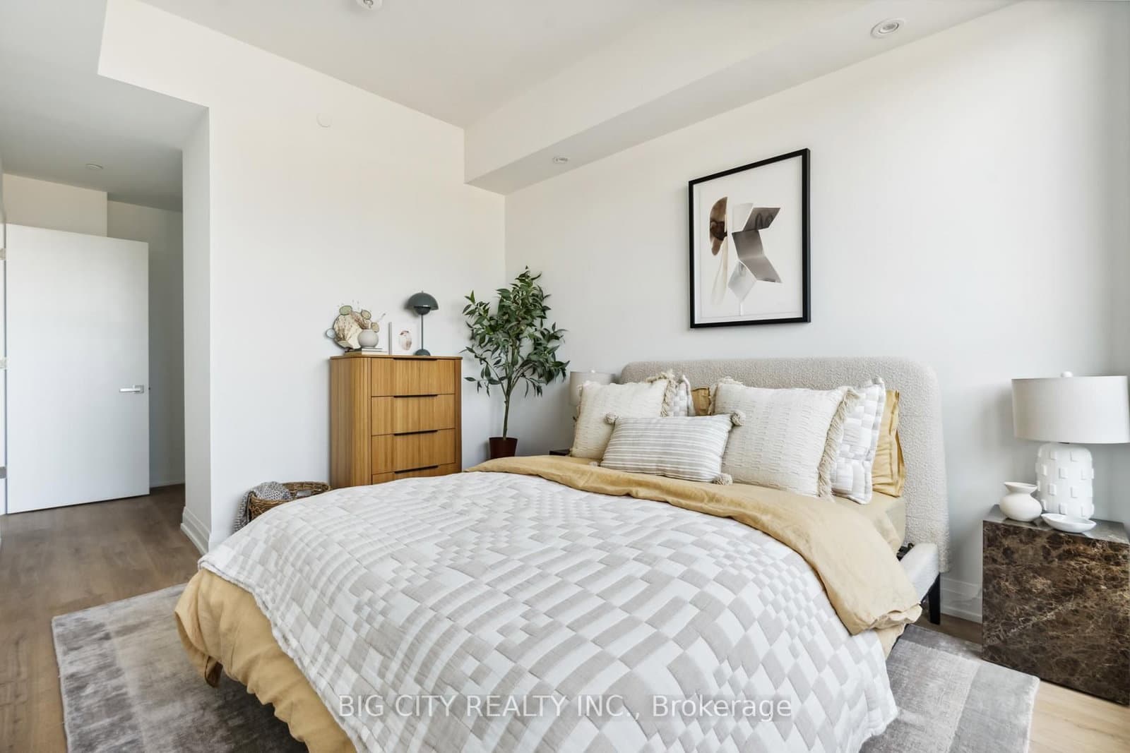 36 Brentcliffe Road, Unit 214 thumbnail 25