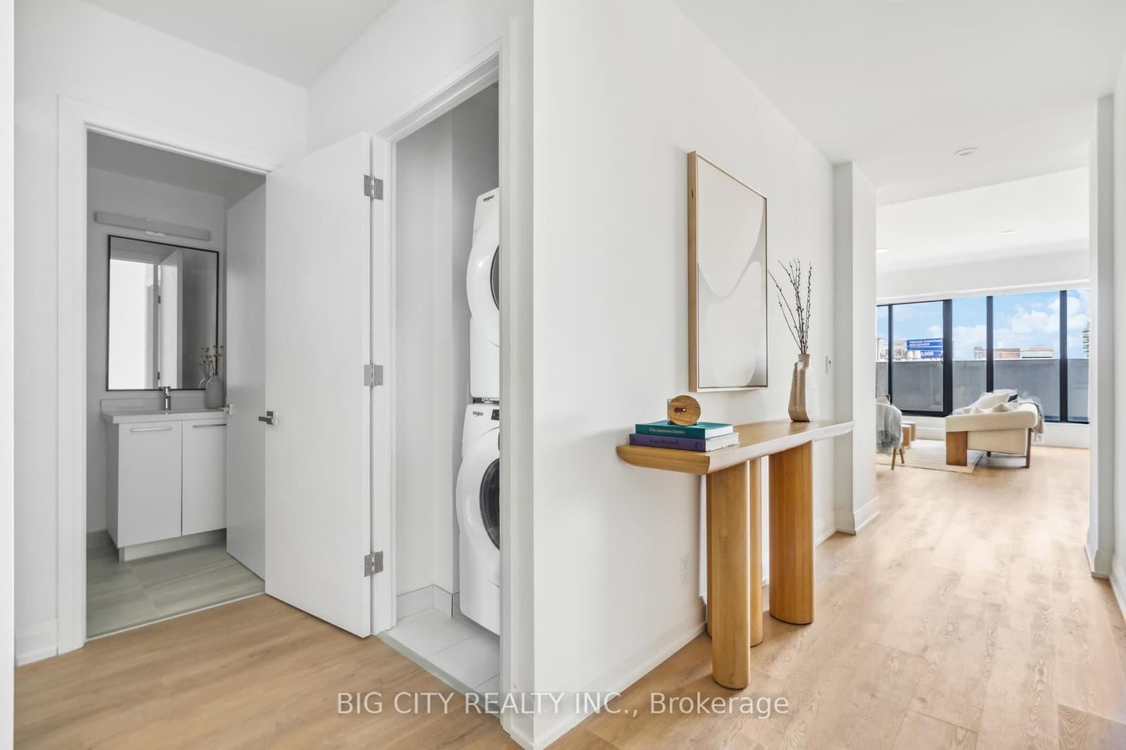 36 Brentcliffe Road, Unit 214 thumbnail 4