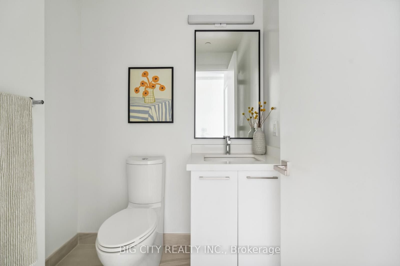 36 Brentcliffe Road, Unit 214 thumbnail 5