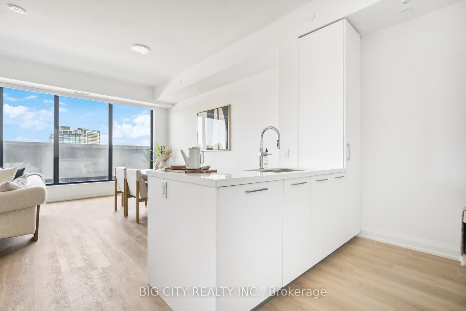 36 Brentcliffe Road, Unit 214 thumbnail 9