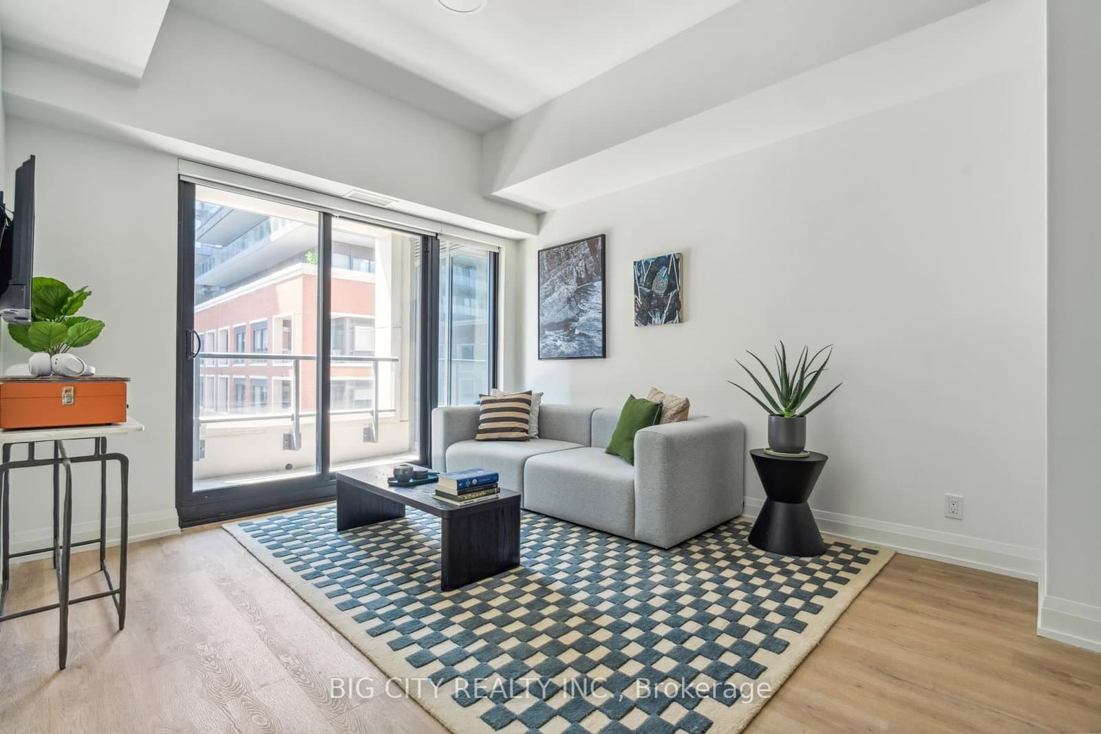 36 Brentcliffe Road, Unit 307 thumbnail 14