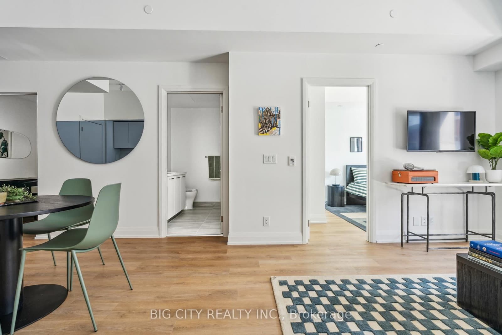 36 Brentcliffe Road, Unit 307 thumbnail 19