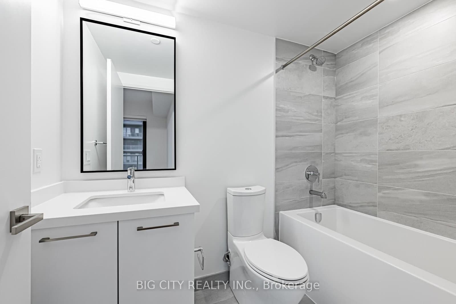 36 Brentcliffe Road, Unit 801 thumbnail 17