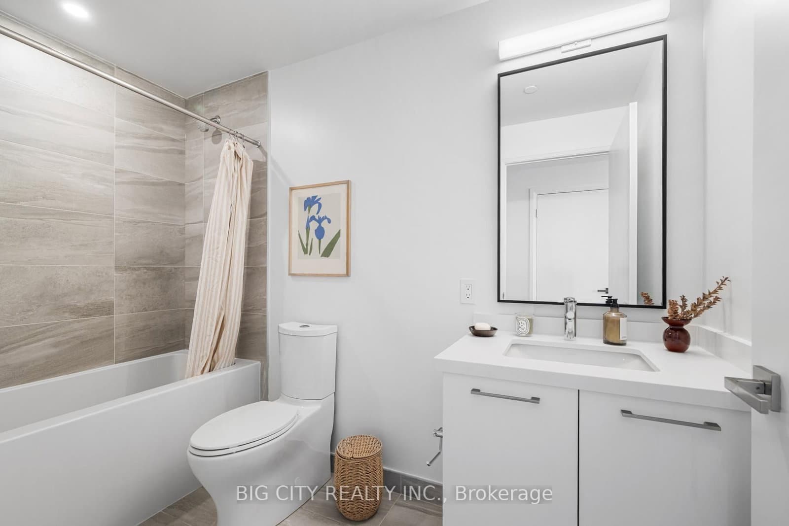 36 Brentcliffe Road, Unit 816 thumbnail 19