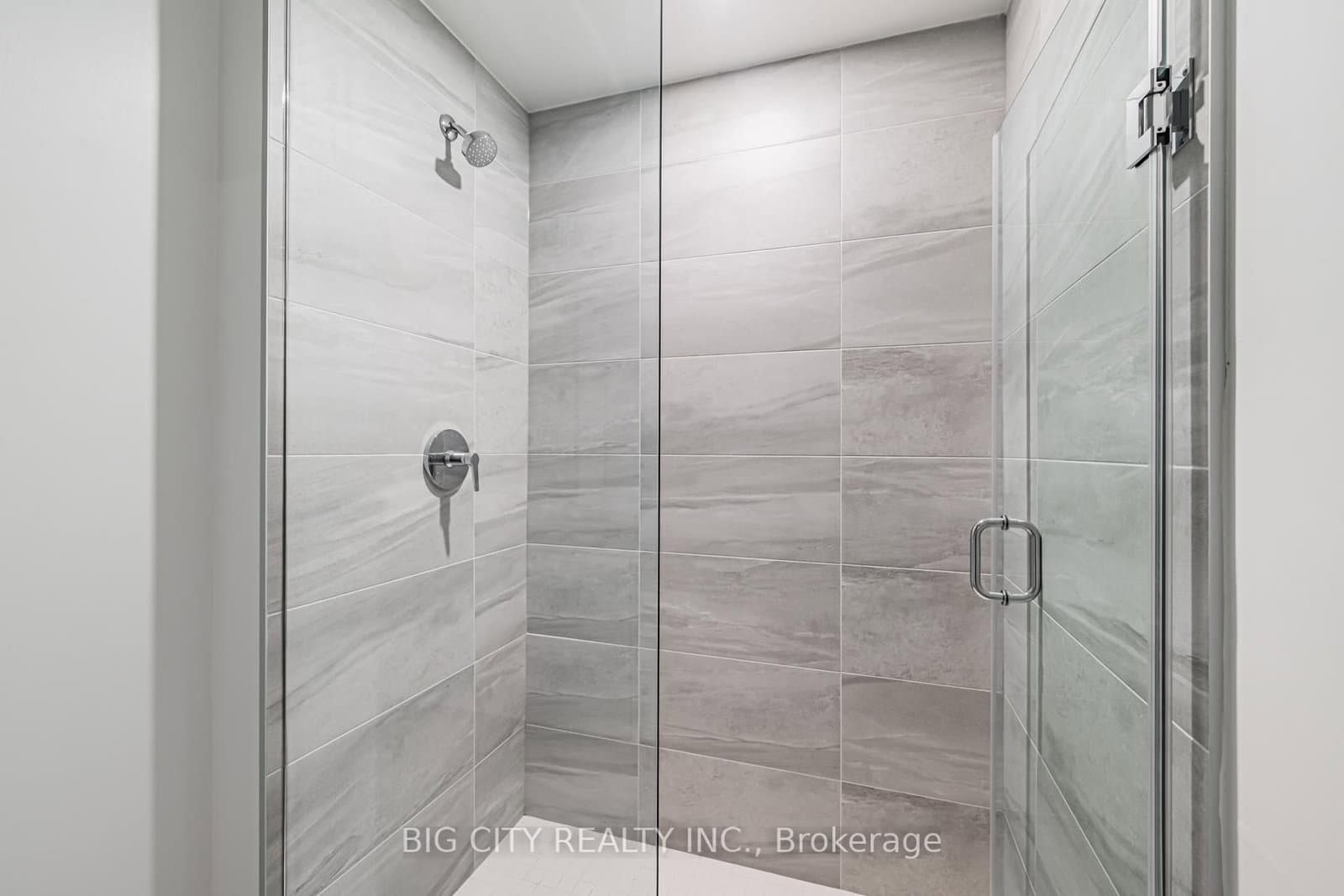 36 Brentcliffe Road, Unit 816 thumbnail 30