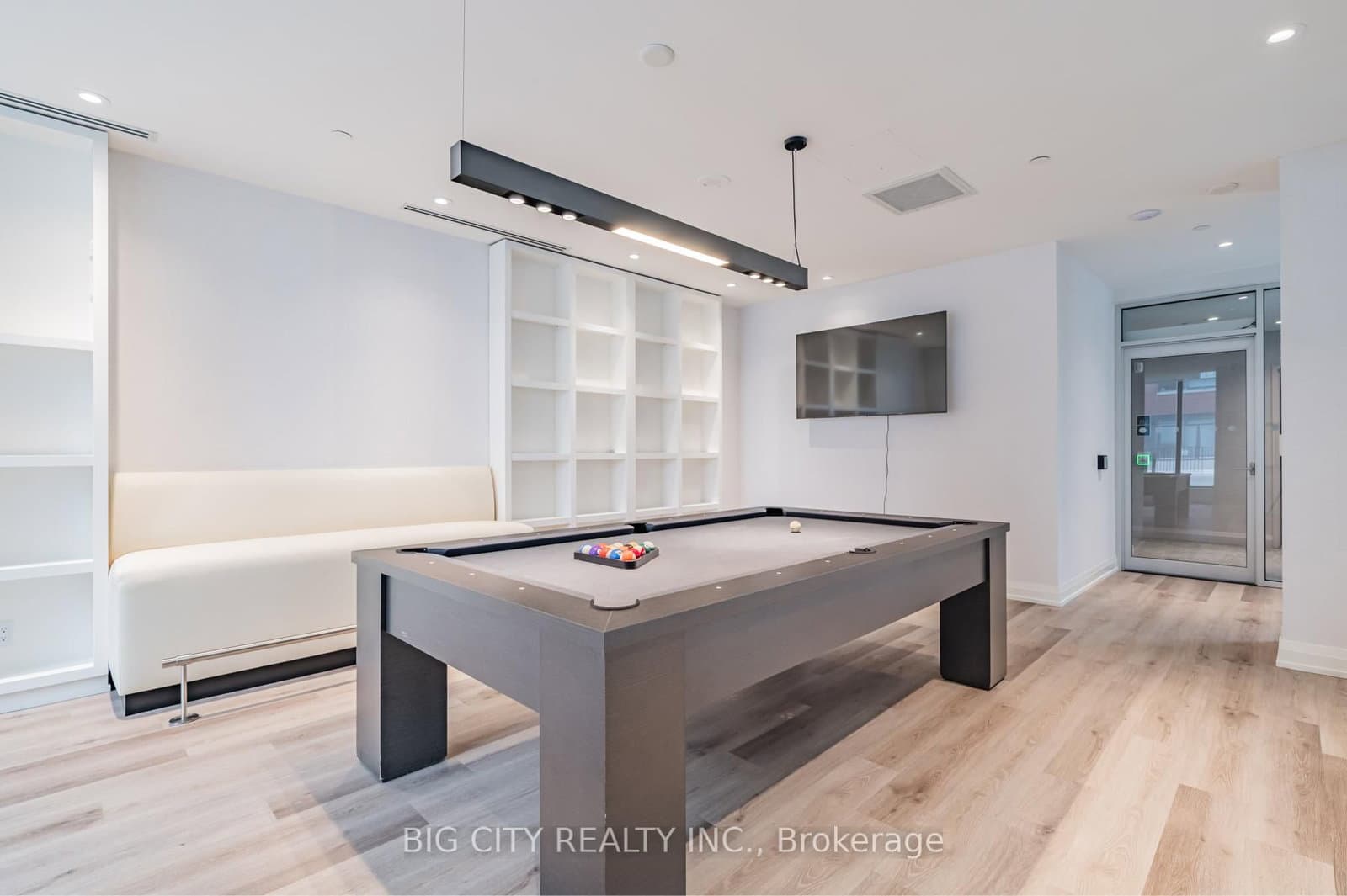 36 Brentcliffe Road, Unit 816 thumbnail 47