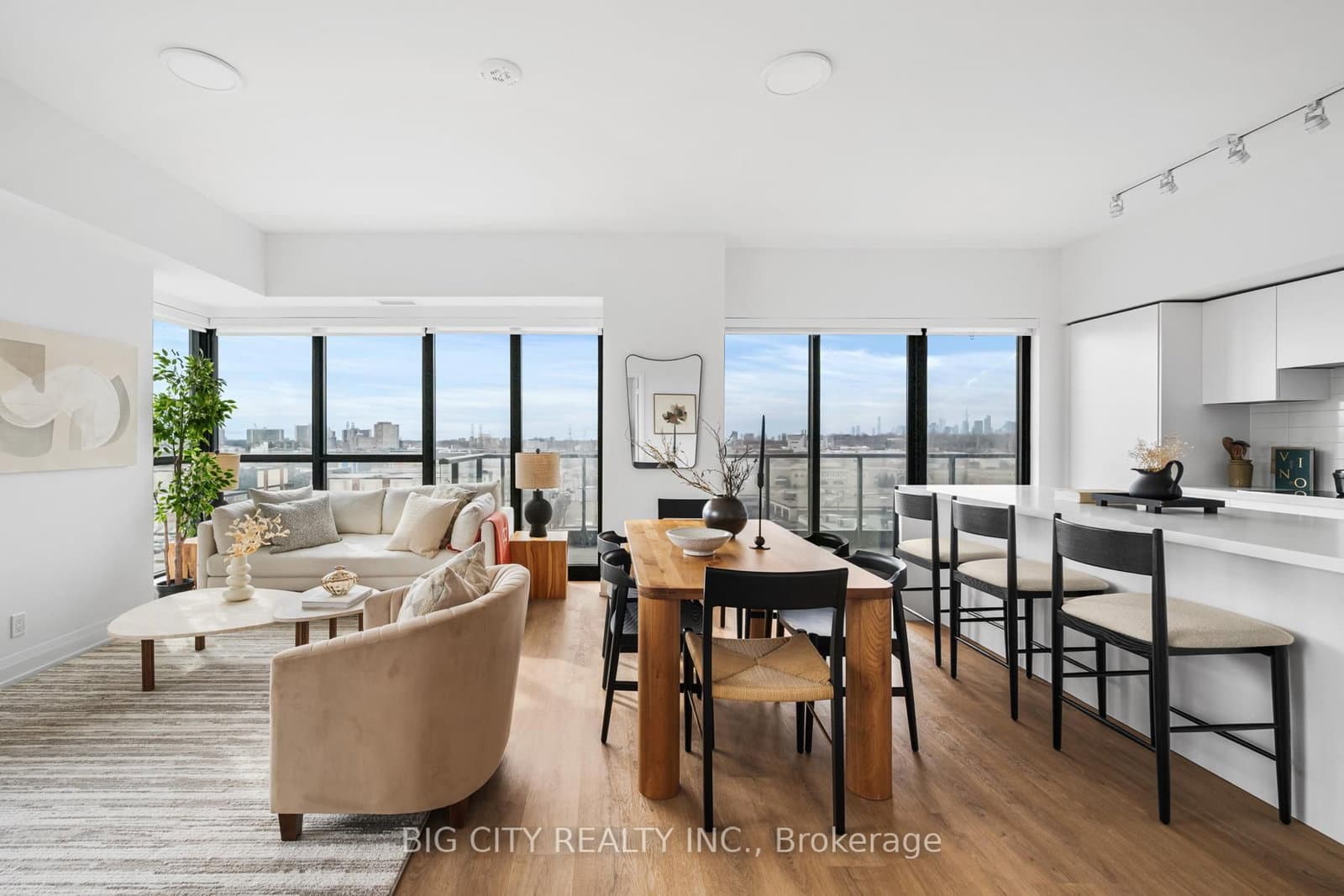 36 Brentcliffe Road, Unit 816 thumbnail 6