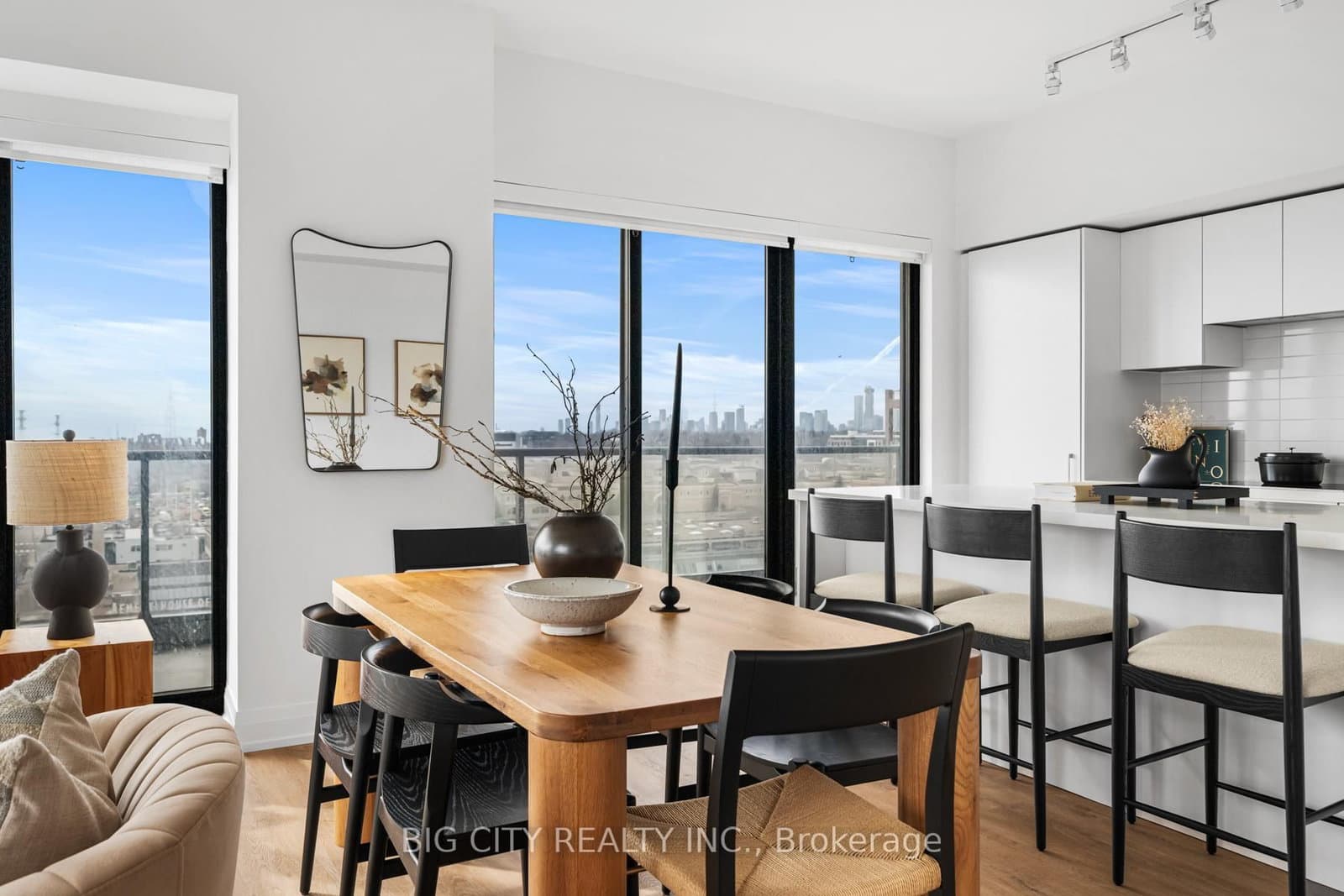 36 Brentcliffe Road, Unit 816 thumbnail 7