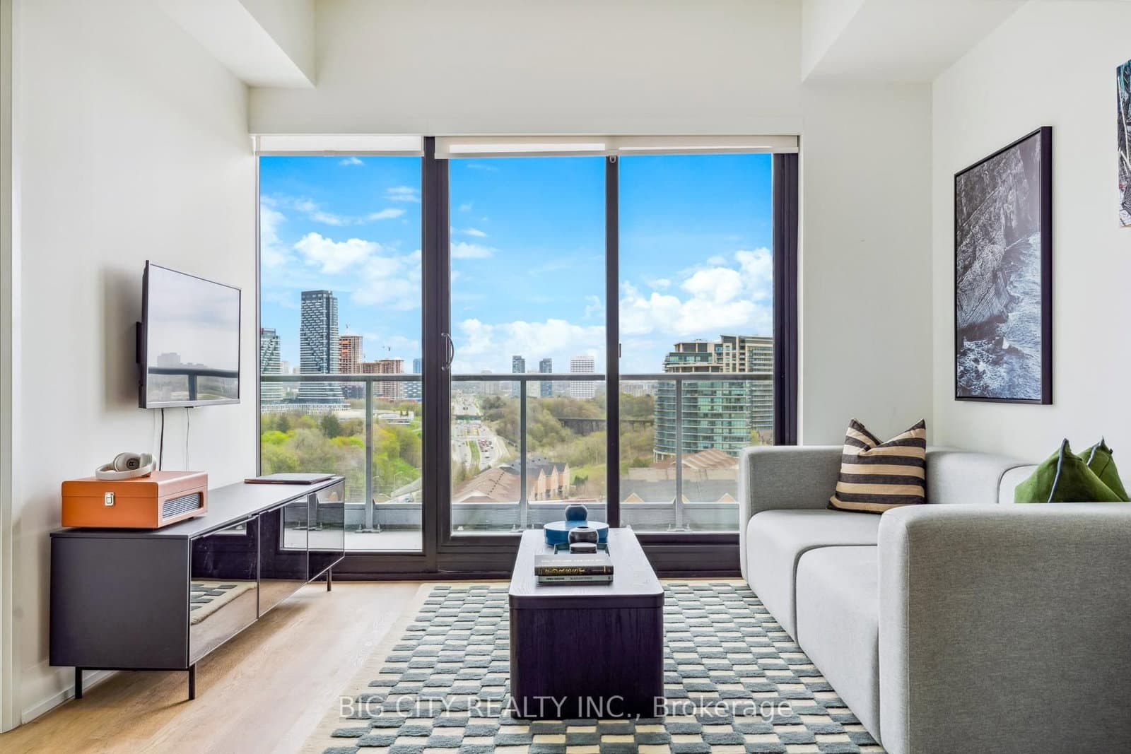 36 Brentcliffe Road, Unit 1110 thumbnail 12