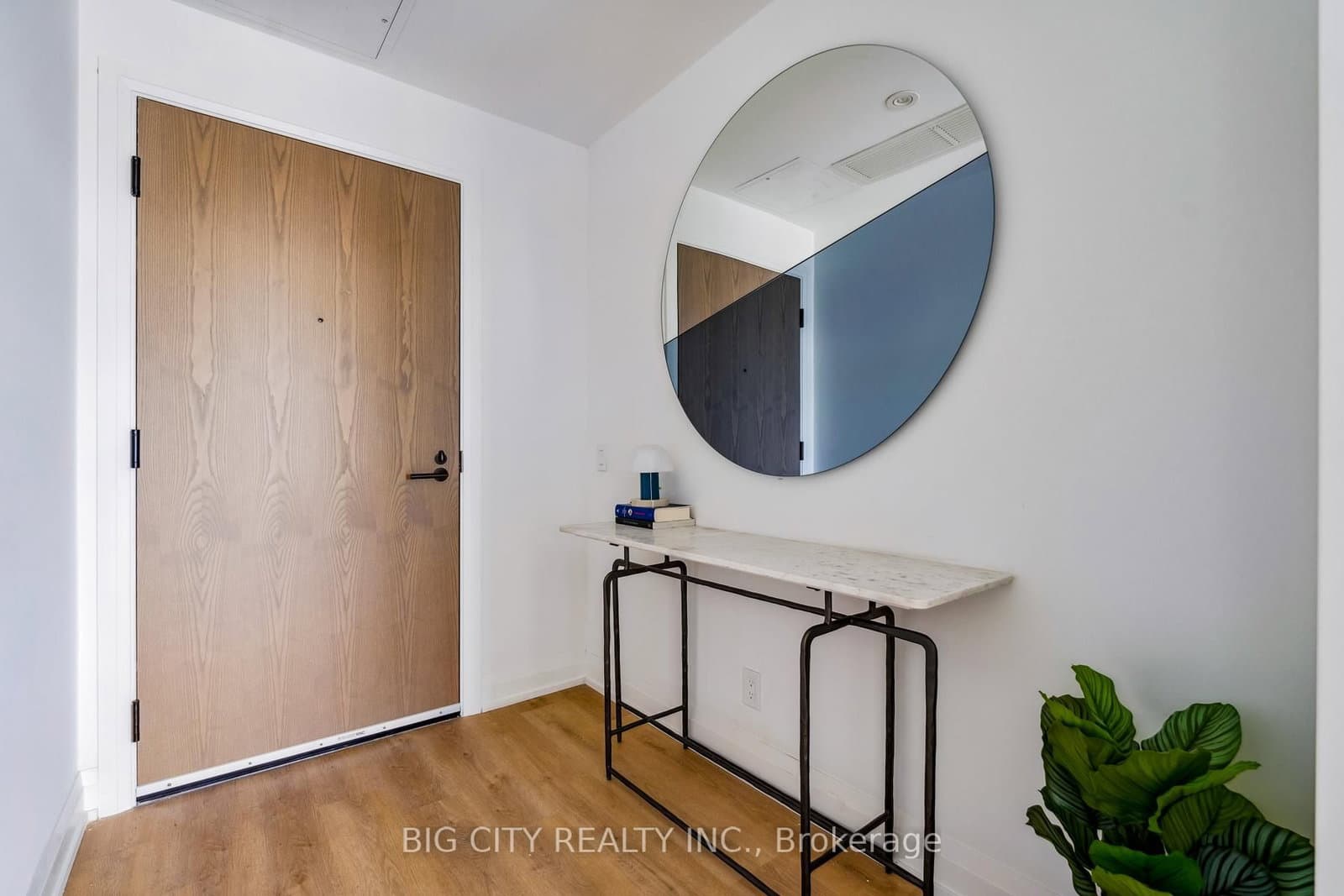 36 Brentcliffe Road, Unit 1110 thumbnail 2